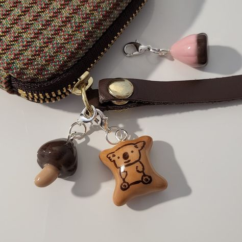 This Keychains item by YushimShop has 1066 favorites from Etsy shoppers. Ships from Canada. Listed on May 28, 2024 Small Christmas Gifts For Friends Cheap, Japanese Keychains Charms, Clay Bag Charm, Making Clay Charms, Japanese Trinkets Aesthetic, Japanese Pottery Handmade, Studio Ghibli Clay Charms, Clay Car Charm, Ceramic Charms Handmade