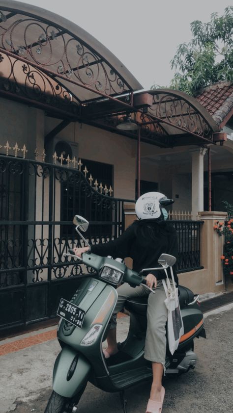 Girl Riding Scooter Aesthetic, Scooty Girl Aesthetic, Riding Scooty Aesthetic Girl, Girl Riding Scooty, Girl Driving Scooter, Scooty Aesthetic, Scooty Girl, Riding Bike Aesthetic, Riding Scooter