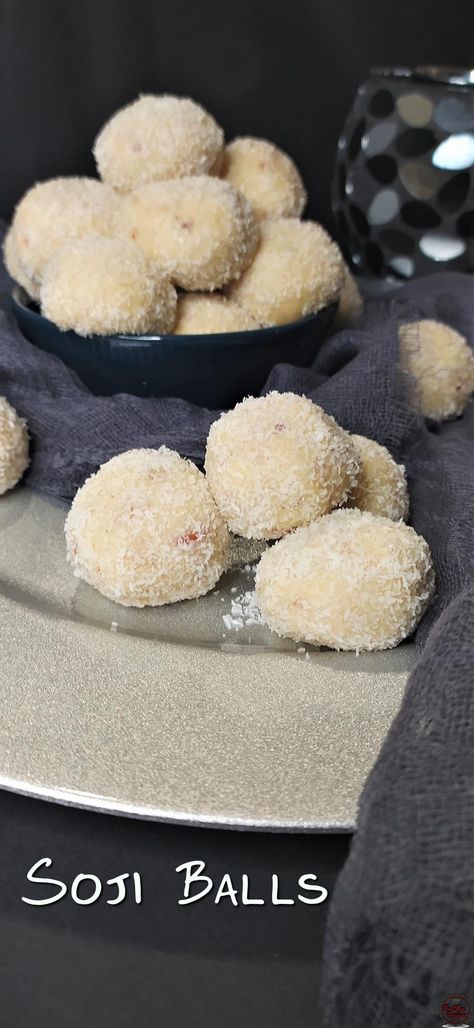 Soji Balls Recipe (Rava Ladoo) https://youtu.be/jcCXM_zRgiY Soji Balls Recipe, Soji Recipe, African Desserts, Rava Ladoo, Recipes Step By Step, South African Desserts, Cups Recipes, Step By Step Recipes, Dessert Cups Recipes