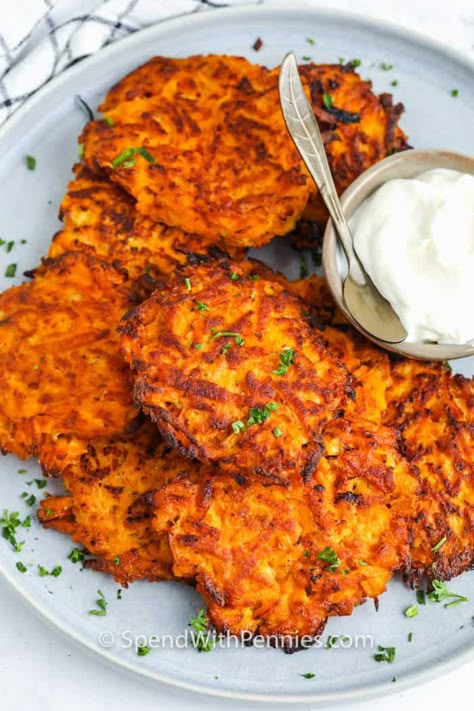 Sweet Potato Hashbrowns, Sweet Potato Breakfast Recipes, Sweet Potato Hash Browns, Potato Waffles, Sweet Potato Waffles, Ziti Recipes, Sweet Potato Gnocchi, Crispy Sweet Potato, Hashbrown Recipes