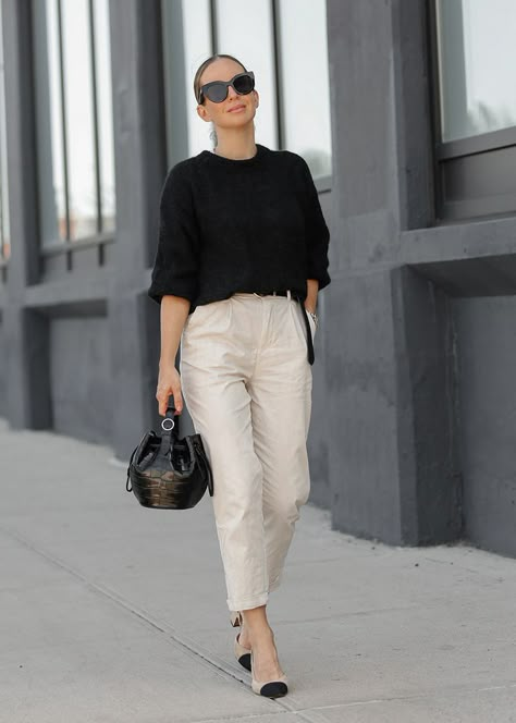 Outfit Ideas for Fall: Relaxed Trousers Three Ways | Brooklyn Blonde Beige Trousers Outfit Women Casual, Black Work Trousers Outfit, Crop Trousers Outfit, Relax Outfits Women, Cream Pants Outfit Women, Fall Trousers Outfit, Style Trousers Women, Cropped Trousers Outfit, Cream Trousers Outfit