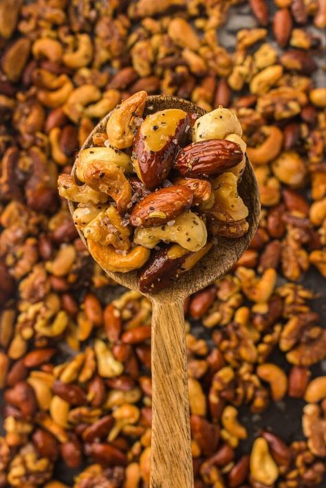 Rosemary, salt, and pepper mixed roasted nuts are the ultimate snack. They Roasted Mixed Nuts With Rosemary, Healthy Salty Snacks, Stew Beef Chili, Rosemary Salt, Midday Snack, Sugar Free Vegan, Roasted Nuts, Rosemary Leaves, Salty Snacks