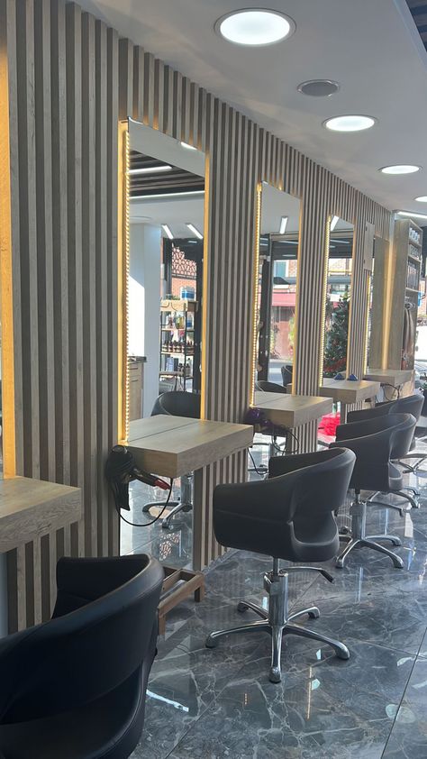 Saloon Shop Design, Men Salon Design, Salon Chairs Ideas Furniture, Unisex Salon Interior Design, Saloon Decor Interior Design, Beauty Parlour Interior Design, Modern Hair Salon Interior Design, Barbershop Design Interior, Modern Shelf Design