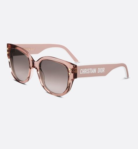 The DiorPacific B2I sunglasses are a modern butterfly design. The transparent pink acetate frame is adorned with gold-finish star details on the front, while the acetate temples present a pink and white double-layer effect showcasing the Christian Dior signature. Completed by gray-to-purple gradient lenses, the new essential style will lend a contemporary touch to any look. Gold Glasses Frames, Purple Lenses, Denim Swimsuit, Dior Star, Gold Glasses, Christian Dior Fashion, Dior Book Tote, Christian Dior Couture, Dior Fashion