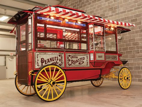 1904 Cretors Model D Popcorn Wagon Popcorn Machines, Circus Food, Hot Popcorn, Food Counter, Food Vans, Container Cafe, Food Kiosk, Wagons For Sale, Popcorn Machine