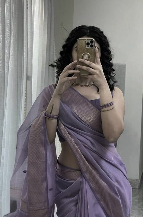 Purple Saree Aesthetic, Purple Sari, Trendy Saree, Saree Wearing Styles, Simple Saree Designs, Fest Outfits, Fashionable Saree Blouse Designs, Desi Fits, Fancy Sarees Party Wear