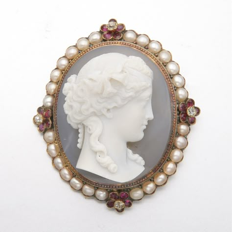 GOLD, HARDSTONE CAMEO, PEARL, RUBY AND DIAMOND BROOCH, MID-19TH CENTURY Sardonyx Stone, Antique Stone, International Jewelry, Cameo Jewelry, Vintage Cameo, Diamond Brooch, Cameo Brooch, Cameo Pendant, Gold Brooches