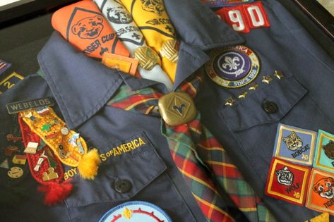 A Memorable Eagle Scout Court of Honor - Decor To Adore Eagle Scout Project Ideas, Eagle Scout Gifts, Eagle Scout Court Of Honor, Boy Scouts Eagle, Eagle Scout Ceremony, Court Of Honor, Eagle Scouts, Vintage Boy Scouts, Scout Badges