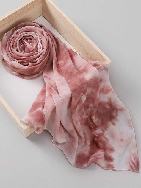 Tie And Dye Scarf, Tie Dye Photography, Tie And Dye Duppata Designs, Printed Hijab Scarfs, Hijab Product Photography Ideas, Fabrics Photoshoot, Fabric Photoshoot Ideas, Scarf Photoshoot Ideas, Scarf Flatlay