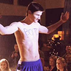 23 Things That All 'One Tree Hill' Fans Can Agree On Nathan Scott Gif, One Tree Hill Gif, Applying For Jobs, James Lafferty, Nathan Scott, Lucas Scott, Boy Toy, Chad Michael Murray, First Tv