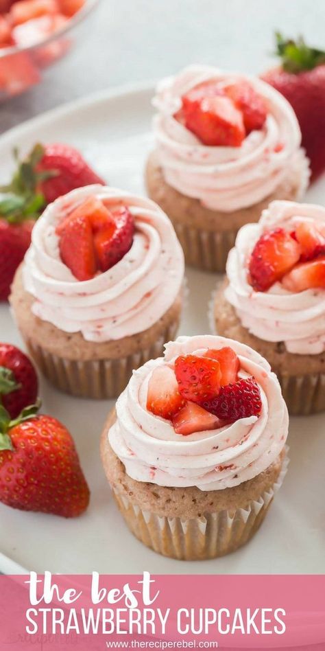 Strawberries Cupcakes, Strawberry Cupcake Recipes, Cake Mixes, Strawberry Frosting, Salty Cake, Summer Birthday Party, Strawberry Cupcakes, Köstliche Desserts, Fresh Strawberries