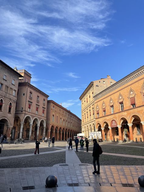 #bologna #italy #italian #europe #eurosummer #photography #aesthetic #inspo #inspiration #photoinspo #travel #town #smalltown Bologna Italy Photography, Oc Board, Bologna Italy, Italy Photography, Photography Aesthetic, Bologna, Small Towns, Italy, Travel