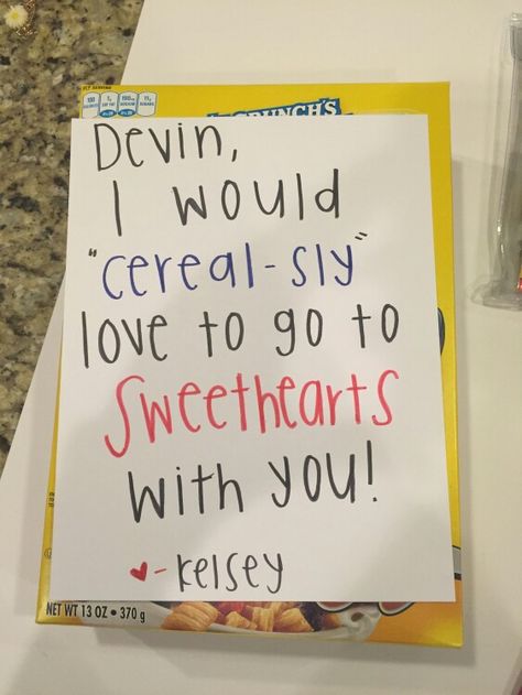 Cereal-sly love to go! Dance answer. . . Prom Proposal For Girls, Friend Prom Proposal, Prom Proposal Funny, Prom Proposal For Guys, Country Prom Proposal, Prom Proposal Ideas, Girl Ask Guy, Prom Invites, Homecoming Poster Ideas