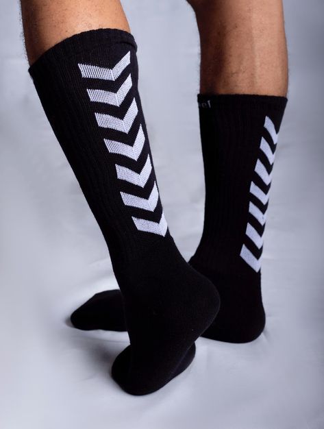 Football Dress, Socks Design, Street Fighters, Cycling Socks, Aesthetic Grunge Outfit, Grunge Outfit, Long Socks, Sports Clothing, Sneaker Shoes