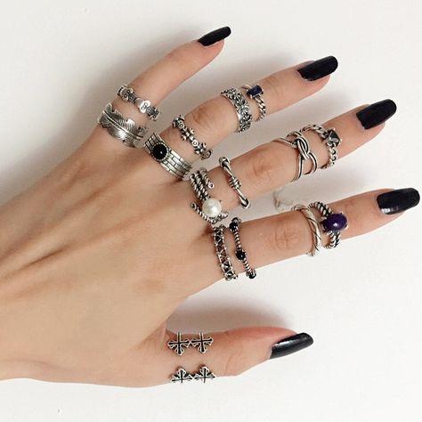 Alt Rings Aesthetic, Rings Goth Aesthetic, Goth Rings Aesthetic, Edgy Rings Aesthetic, Grunge Rings, Edgy Rings, Hand Jewelry Rings, Goth Ring, Dope Jewelry Accessories