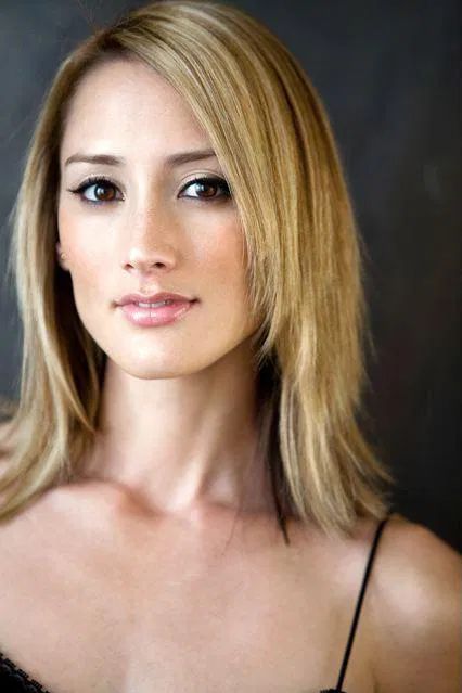 bree turner - Yahoo Image Search Results Dynamic Pictures, Rosalee Calvert, Bree Turner, Claire Coffee, Grimm Tv Series, Grimm Tv Show, Grimm Tv, Minnie Driver, Light Hair