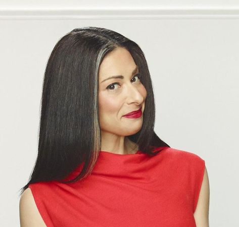 What to Wear to Work: Stacy London's Top Tips for Dressing for Your Career Stacey London, Vacation Packing Tips, Detroit Fashion, Stacy London, London Hair, London Tips, Sheer Lace Top, Vacation Packing, Spring Fashion Outfits