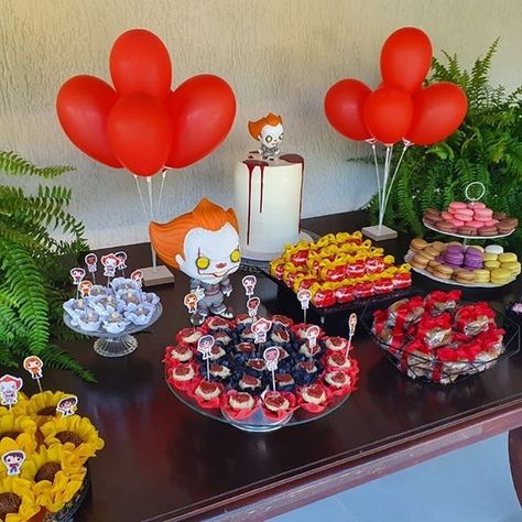 Pennywise Birthday Party Ideas, Scary Cakes, It Cake, It Party, It Pennywise, 6th Birthday Party, My Bday, Birthday Idea, Halloween 2024