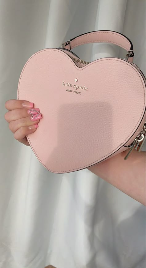 Pink Heart Kate Spade Purse, Kate Spade Love Shack Heart Purse, Kate Spade Pink Heart Bag, Heart Bag Kate Spade, Kate Spade Heart Purse Outfit, Cute Pink Purses, Small Pink Purse, Pink Bags Aesthetic, Cute Kate Spade Bags