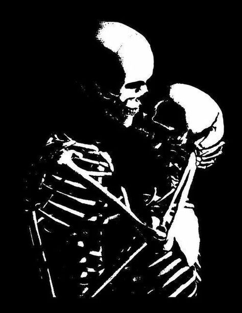 . Skeletons Kissing Tattoo, Skull Kissing, Skeletons Kissing, Kissing Tattoo, Black Tattoo Ideas, Couple Skull, Daniel Richter, Romantic Tattoo, Skull Stencil