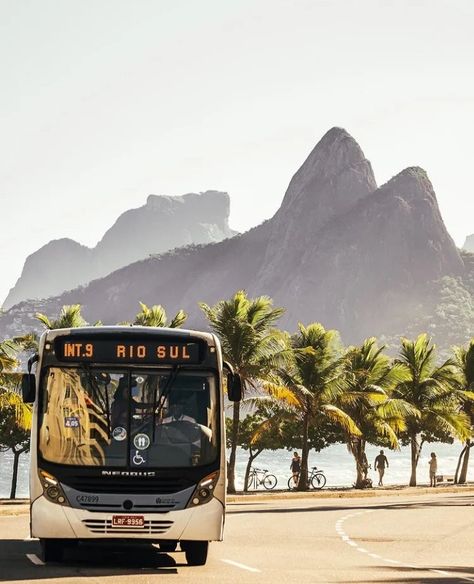 Brazil Life Aesthetic, Praia Aesthetic Vintage, Brazil Aesthetic Vintage, Mar Aesthetic, Brazilian Summer, Rio Photos, Vientiane, Brazil Travel, Summer Dream