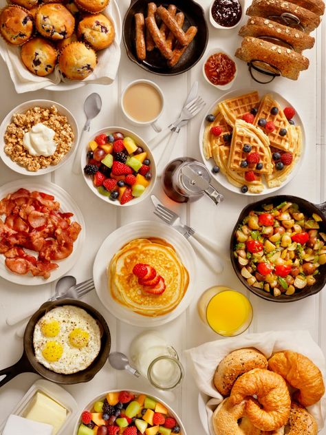 Luxury Breakfast, Breakfast Presentation, Breakfast Catering, Breakfast In America, Food Crush, Free Meal, Breakfast Plate, Into Fashion, Continental Breakfast