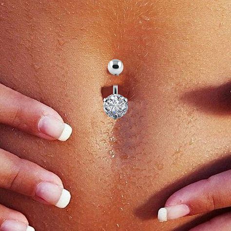 Piercing Nombril Brillant Piercing de nombril pour femme Tige en Acier médical inoxydable Pendentif en métal argenté Piercing pour nombril de couleur argentée Piercing nombril orné d'un strass en oxyde de zirconium de couleur blanc ultra brillant Tige de 10 mm Brillant de 8mm de diamètre Branché, discret et féminin, ce piercing nombril brillant est un bijou qui saura faire briller de mille feux votre ventre. D'un éclat cristallin, le brillant semblable à un diamant en oxydes de zirconium de coul Belly Button, Belly Button Rings, Angel, Tattoos