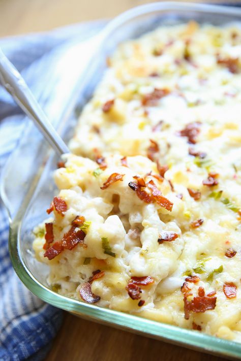 Loaded Mac and Cheese in a glass 9x13 baking dish with a spoon inserted diagonally into a corner with a white and blue flannel patterned dish towel on the left. Pepper Jack Mac And Cheese, Favorite Casserole Recipes, Easy Mac N Cheese, Thanksgiving Dinner Menu, Veggie Tales, Mac And Cheese Recipe, Football Sunday, Comfort Food Recipes Dinners, Flavored Bacon