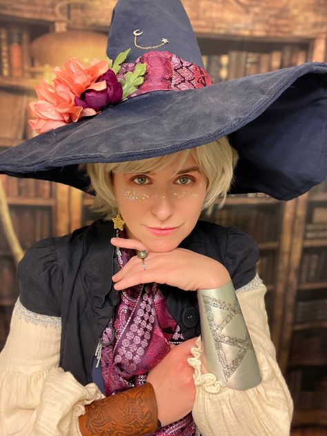 Taako Cosplay, Cosplay Design, Adventure Zone, The Adventure Zone, Halloween Inspo, Cosplay Ideas, Costume Ideas, Floppy Hat, Halloween Costume