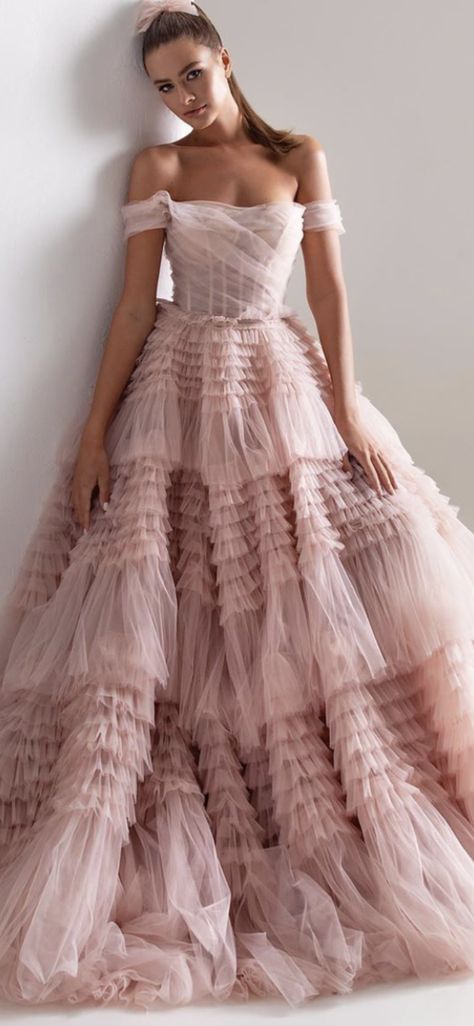 Peach Blush Wedding Dress, بيوت ملكية, Peach Blush Wedding, Off The Shoulder Wedding Dresses, Wedding Dresses Blush, Wedding Dresses Ball Gown, Dresses Ball Gown, Looks Party, فستان سهرة