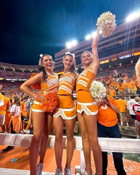 MG on Instagram: "6-0H MY GOSH WE JUST BEAT BAMA. I will NEVER get over this. Best day of my life." #gameday #tennessee #utk #vols #cheer #cheerleader #bama #beatbama #bestday #neyland Tennessee Vols Cheerleaders, Ut Cheerleaders, Tennessee Cheerleaders, University Of Tennessee Aesthetic, Univ Of Tennessee, Game Day Cheer, Tennessee College, College Cheerleader, University Of Tn