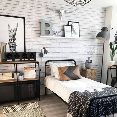 Industrial Decor Bedroom, Black Dresser, Boy Bedroom Design, Industrial Bedroom, Dekorasi Kamar Tidur, Boys Bedroom Decor, Teenage Bedroom, Big Boy Room, Room Decorations