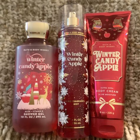 Brand New Smells Amazing Bath And Body Works Christmas, Peppermint Lotion, Bath N Body Works, Shea Butter Hand Cream, Bath And Body Works Perfume, Bath And Body Care, Body Care Routine, Candy Apple, Moisturizing Body Wash