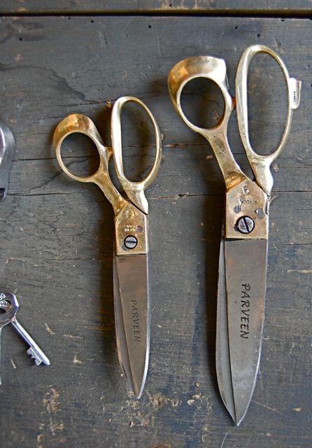 http://spartan-shop.com/products/835-brass-steel-fabric-scissors Big Scissors, Vintage Scissors, Sewing Scissors, Rock Paper Scissors, Old Tools, Fabric Scissors, Paper Scissors, Sewing Items, Chatelaine