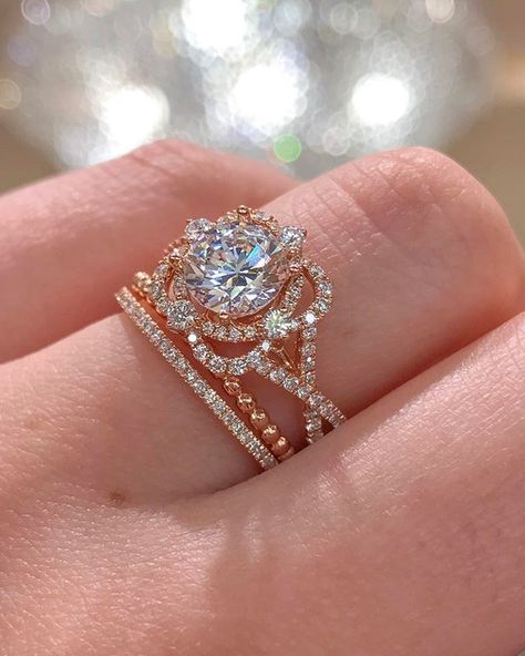 Dream Rings, A Day In My Life, Cute Engagement Rings, Future Engagement Rings, Beautiful Wedding Rings, Double Halo, Dream Engagement Rings, Dream Engagement, Rose Engagement Ring