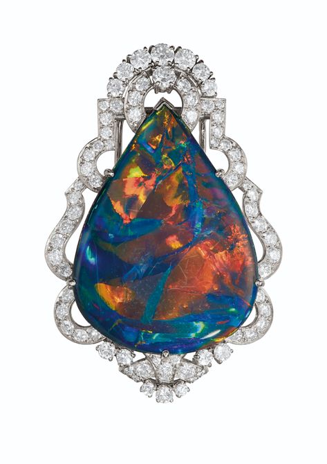 THE 'SYDNEY QUEEN' BLACK OPAL AND DIAMOND BROOCH AND TWO UNMOUNTED BLACK OPALS, RAYMOND YARD Jelly Opal, Ammolite Jewelry, Peruvian Blue Opal, High Jewelry Ring, Queen Black, Yellow Opal, Types Of Opals, Luxury Business, Diamond Brooch