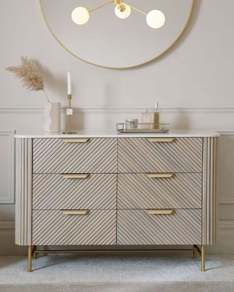 Marble Top Bedroom Furniture, Art Deco Chest Of Drawers, Chest Drawer Decor Ideas Living Room, Bedroom Chest Of Drawers Styling, Cream And Gold Bedroom Ideas, Chest Of Drawers Bedroom Modern, Dresser Ideas Bedroom, Chest Of Drawers Living Room, Drawers Decor