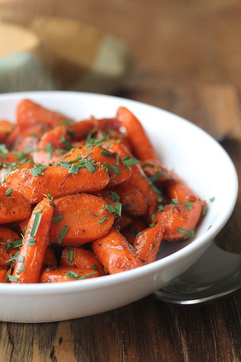 Ginger Glazed Carrots, Fried Carrots, Stir Fry Carrots, Balsamic Glazed Carrots, Ginger Carrots, Wok Cooking, Vegetarian Thanksgiving, Gluten Free Recipe, Glazed Carrots