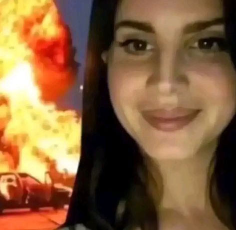 Live Laugh Lana, Tt Pfp, Pfp Ideas, Lana Del Ray, Live Laugh Love, Lana Del Rey