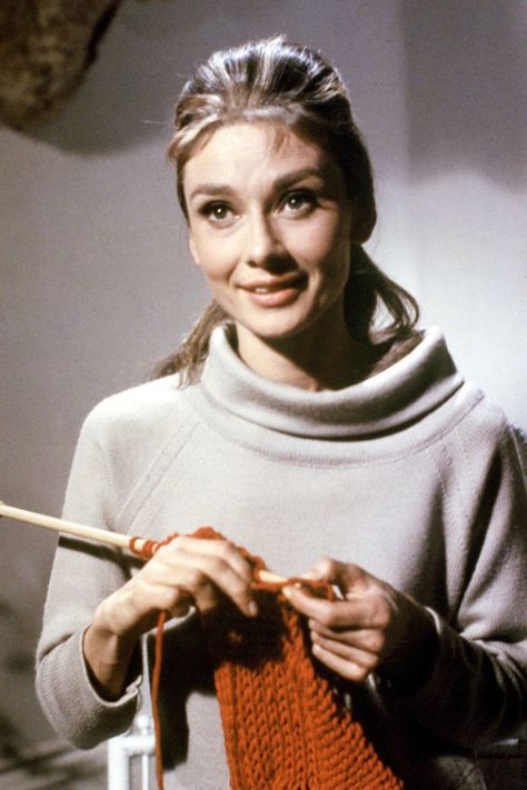 AUDREY HEPBURN'S LOOSE TURTLENECK IN BREAKFAST AT TIFFANY'S Hepburn Audrey, Iconic People, Blue Items, Julie Christie, Cher Horowitz, Holly Golightly, Neutral Sweaters, Vogue France, Fall Chic