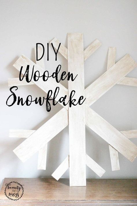 Do you love wall decor made from wood but are afraid to pull out the power tools? This DIY wooden snowflake doesn't even require a saw. Love Wall Decor, Big Decorations, Wooden Crafts Diy, Wood Snowflake, Snow Flakes Diy, Wooden Snowflakes, Snow Flakes, Diy Holz, Christmas Wood Crafts