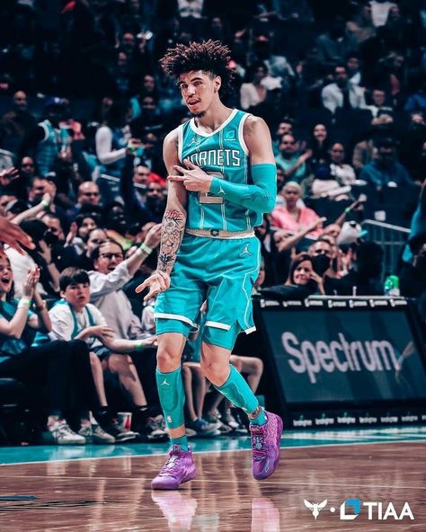 Lamelo Ball Wallpaper, Lebron James 2003, Steph Curry Wallpapers, Ronaldo Images, Ja Morant Style, Liangelo Ball, Lebron James Championship, Curry Wallpaper, Best Nba Players