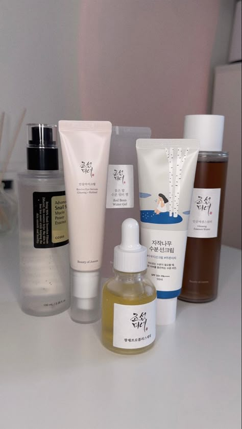 Korean Skincare Collection, Skincare Korean Aesthetic, Cute Skincare Aesthetic, Korean Skin Care Aesthetic, K Skincare, Korean Skincare Aesthetic, Kbeauty Korean Skincare, Korean Cosmetics Skin Care, Cosmetic Aesthetic