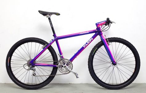 Tigern's 1992 Klein Attitude Vintage Mountain Bike, Bicycle Store, Bicycle Painting, Cycling Motivation, Retro Bike, Hybrid Bike, Mtb Bike, Bike Design, Bike Shop