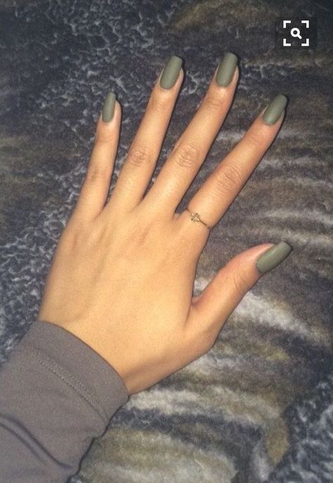 Acrylic Nails Natural, Blue Matte Nails, Matte Acrylic Nails, Chic Nail Designs, Matte Black Nails, Nails Stiletto, Green Nail, Designs Nail, Nails Almond