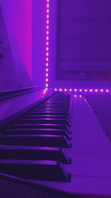 Purple Piano Aesthetic, Purple Piano, Aesthetic Piano, Tiktok Room, Music Aesthetics, Piano Art, Iphone Theme, Birthday Collage, Purple Vibe