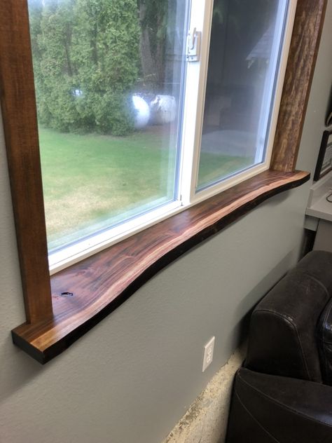 Live Edge Window Trim, Cabin Windows Ideas, Live Edge Window Sill, Rustic Window Trim, Wood Frame Windows, Wood Framed Windows, Window Sill Ideas, Window Trim Ideas Interior, Wood Window Trim