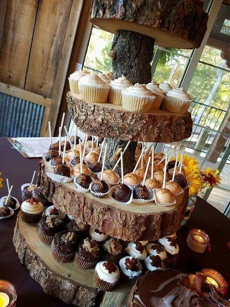 Fall Wedding Sweets Table, Fall Food Wedding Ideas, Wedding Food Ideas Fall, Fall Color Cupcakes Wedding, Rustic Cake Pops Ideas, Wedding Cupcake Designs Rustic, Fall Wedding Cake Pops Ideas, Fall Wedding Dessert Ideas, Wedding Fall Cupcakes