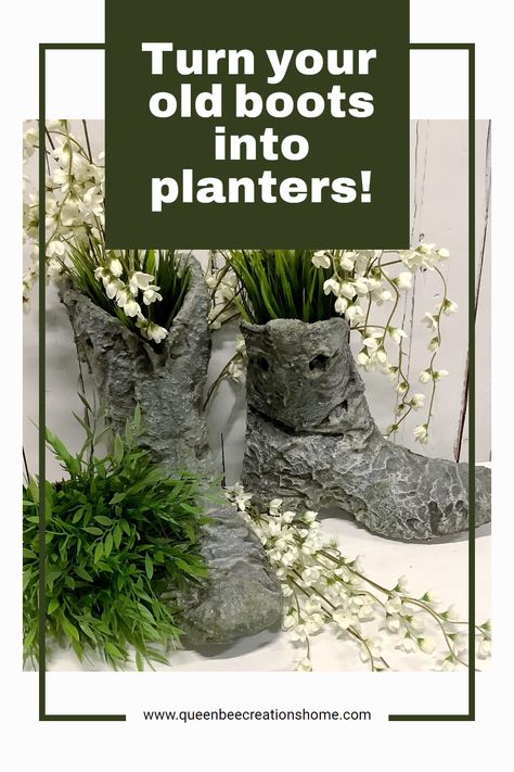 What could be better than taking your worn boots or shoes and turning them into fanciful garden planters to showcase your florals? Concrete Boots Planter, Boot Planter Ideas, Concrete Boots, Old Cowboy Boots, Shoe Planter, Worn Boots, Old Boots, Diy Things, Cement Crafts