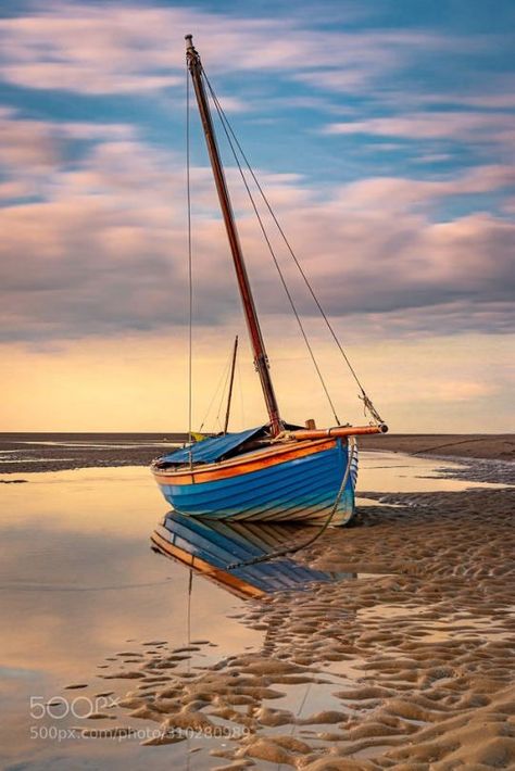 Seaside Pictures, Uk Landscapes, Marine Love, Sailboat Art, Seascape Photography, Cat Drawings, Fishing Pictures, Fine Art Landscape Photography, Sailboat Painting